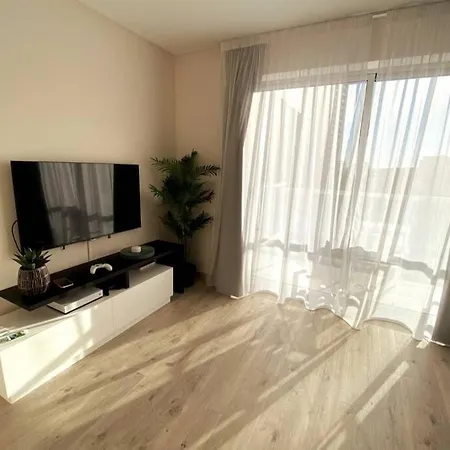 & Sun Da Rocha Apartment