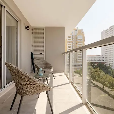 Apartment & Sun Da Rocha *