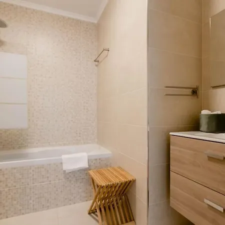 & Sun Da Rocha Apartment